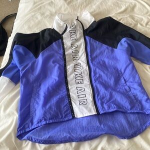 NIKE AIR WINDBREAKER